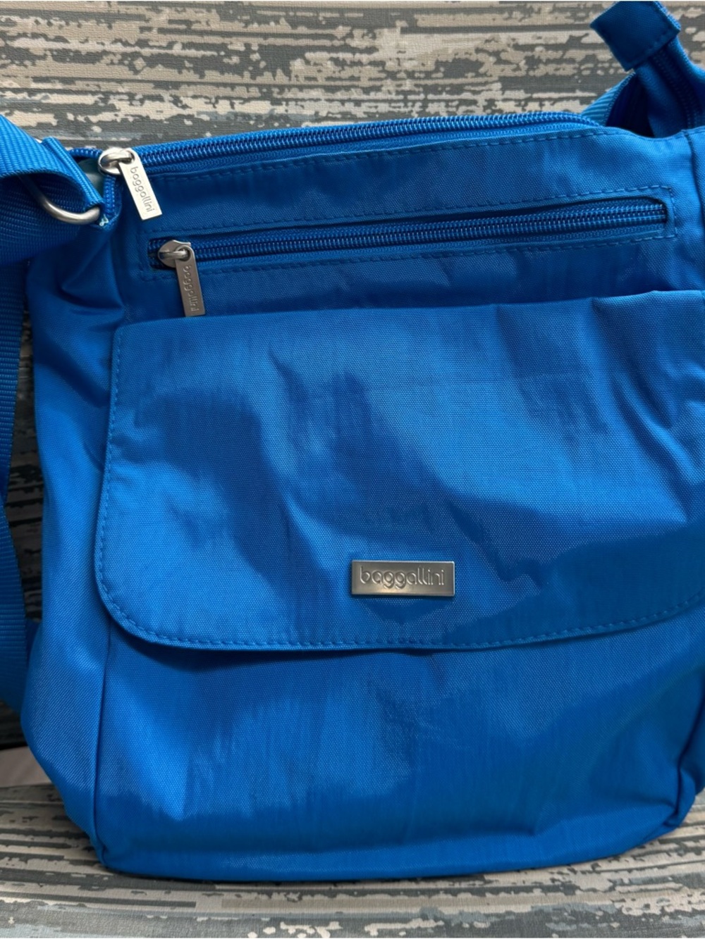 Baggallini Bright Blue Nylon Crossbody Bag
